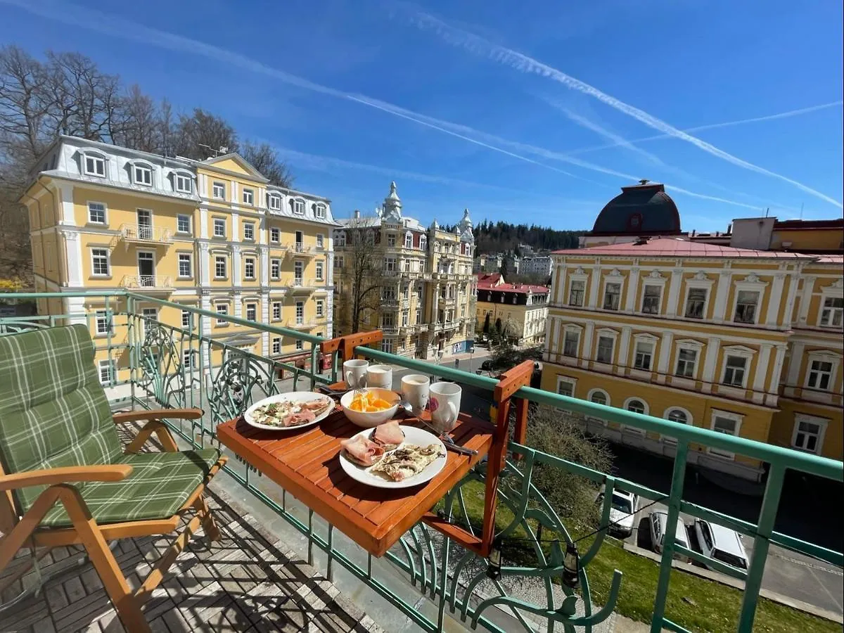 Apartament Balconies Above Colonnade Mariańskie Łaźnie