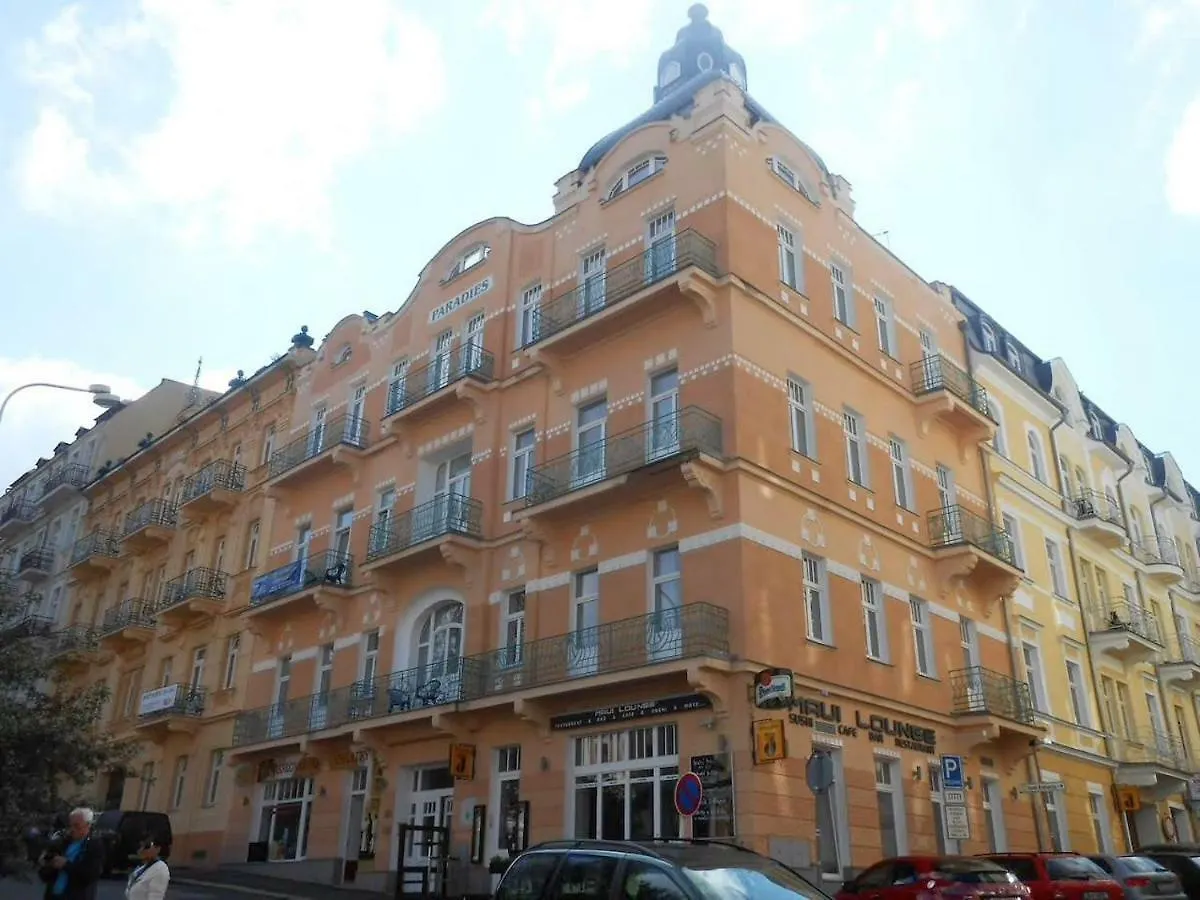 Balconies Above Colonnade Apartment Marianske Lazne